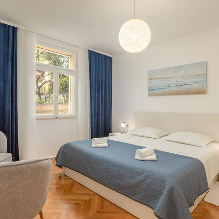 Sisaric Apartment